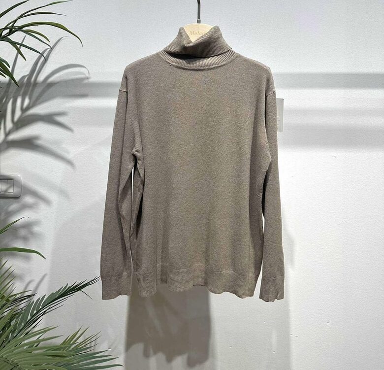 Džemperis - bītlene ar augsto apkakli un viskozi Bēšs Universāls izmērs 